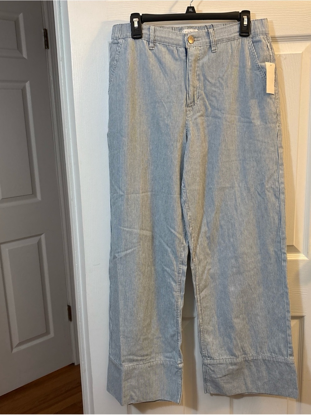 Wide-Leg Pinstripe Jeans in Light Blue